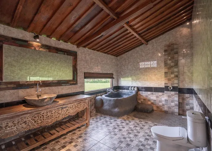 Uma Sebatu Ubud Hotel 4*
